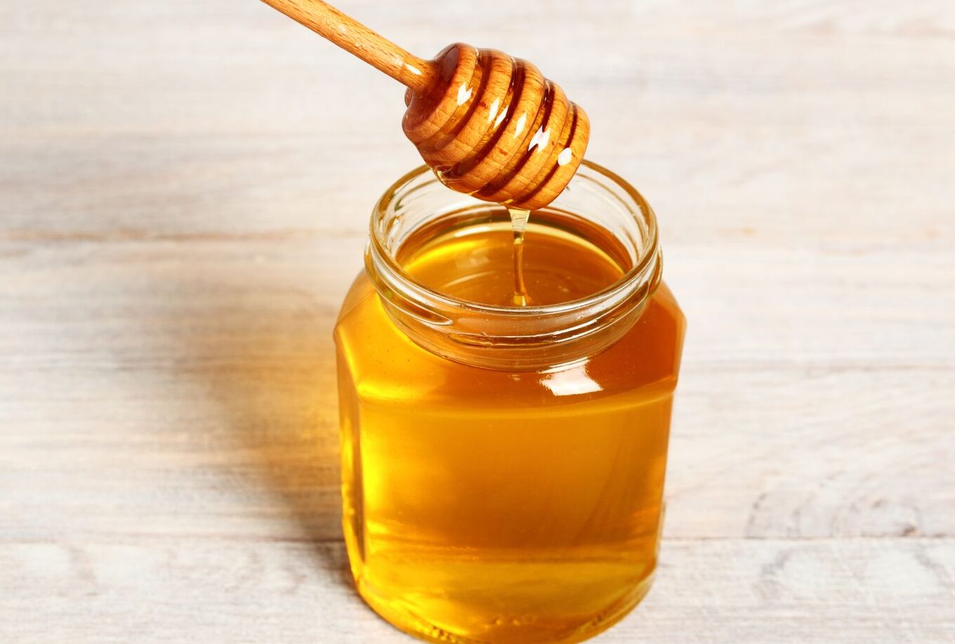 10+ Benefits and Uses of Honey in Daily Life and Medicine Since Ancient Times 1 Uses of Honey
